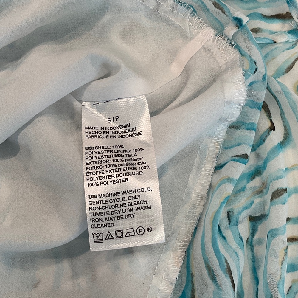 White House Black Market Aqua and White Chevron Mini Dress - Picture 6 of 7